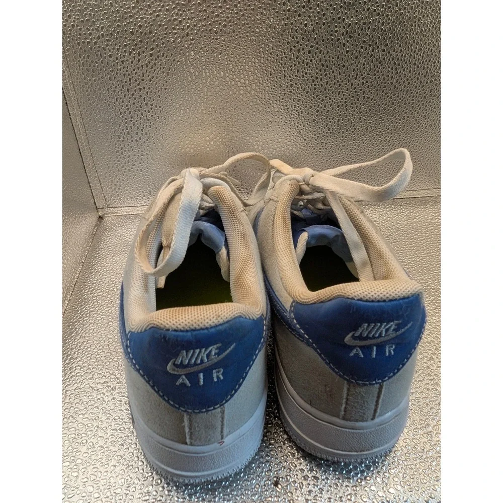 Nike Air Force 1 Low Grey Suede Blue Swoosh Sunburst Logo Sneakers 7.5